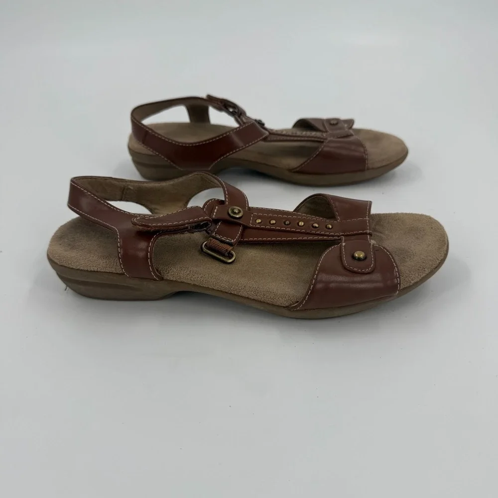 Naturalizer Xeeko Sandals Womens Size 7.5M Brown Studded Open Toe Hook & Loop